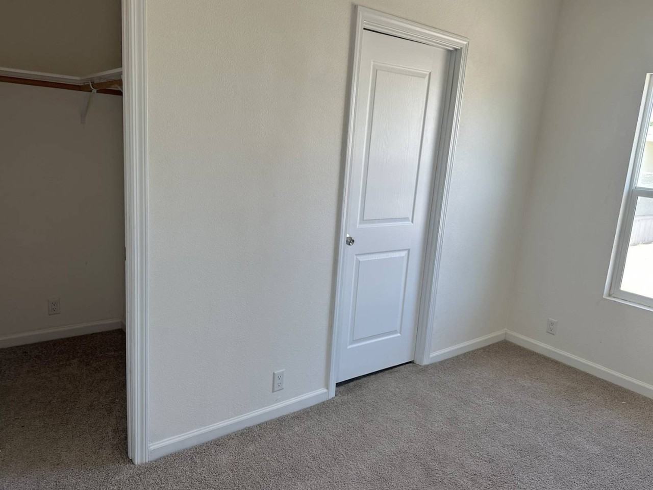 1470 Elizabeth St #67 - Photo 5 of 12