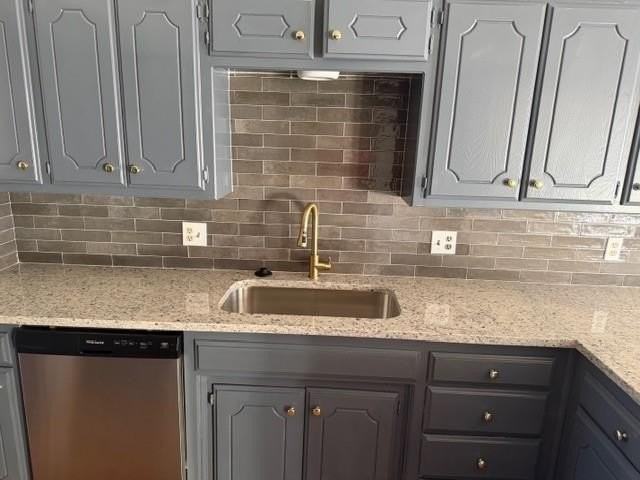 2505 Stamford Ct - Photo 5 of 25