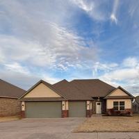 featured image of 724 Windy Ln