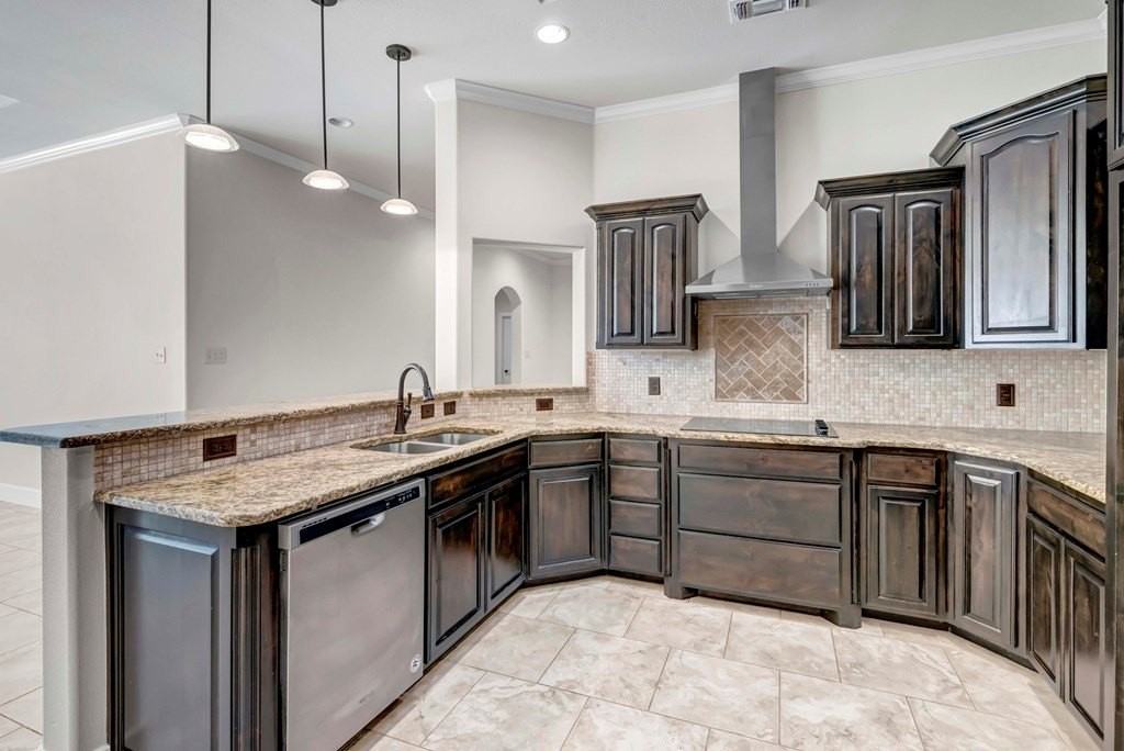 4304 Coronado Ct - Photo 7 of 42