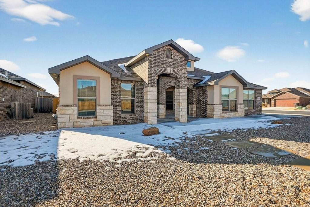 1900 Friendship Ct - Photo 2 of 50