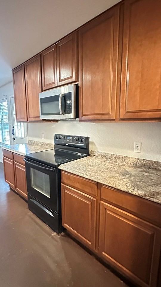 1103 Porterfield Rd - Photo 6 of 9