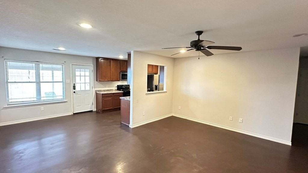 1103 Porterfield Rd - Photo 7 of 9