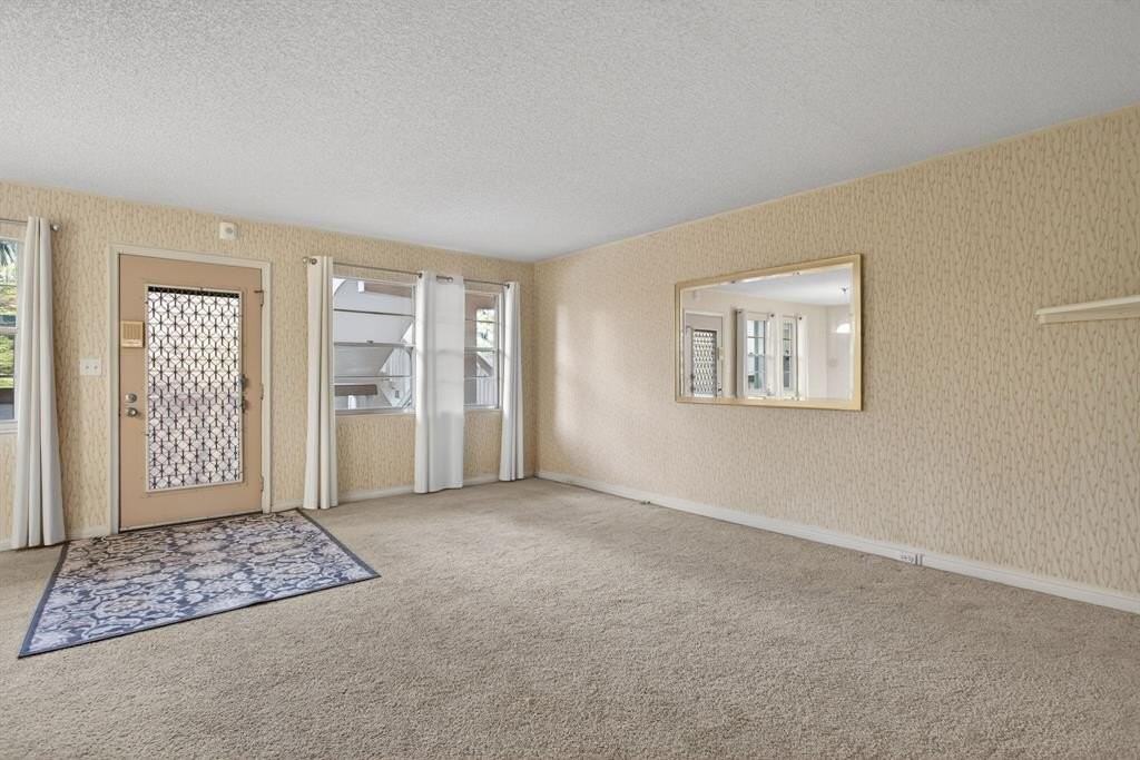 1904 Bermuda Cir #G3 - Photo 2 of 29