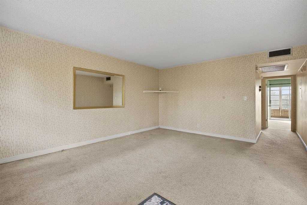 1904 Bermuda Cir #G3 - Photo 5 of 29