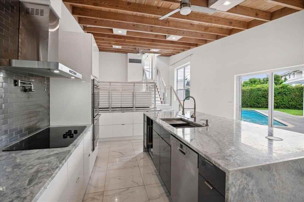 2224 Anchor Dr - Photo 7 of 38