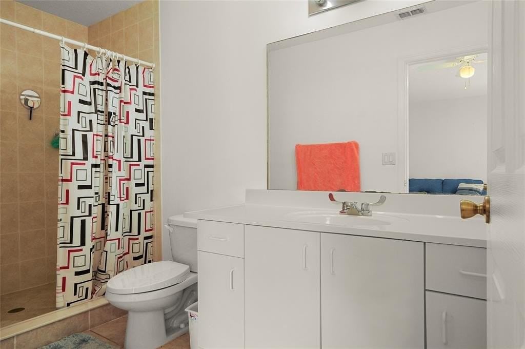 2210 S 34th St #0 - Photo 6 of 14