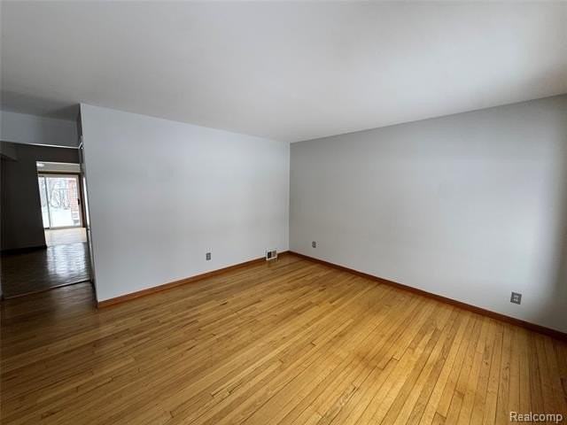 2165 New York Ave - Photo 2 of 20