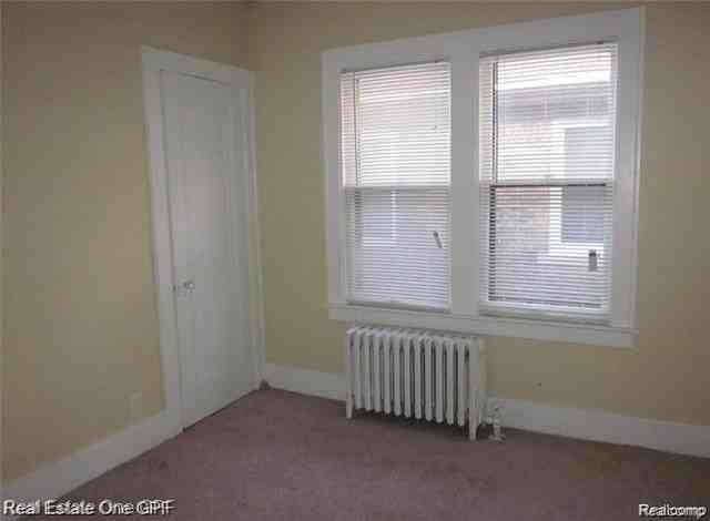 1005 Beaconsfield Ave - Photo 7 of 11