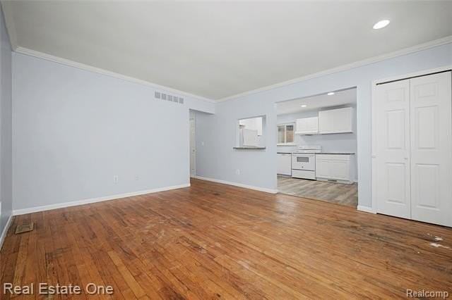 21046 Wakedon St - Photo 6 of 33