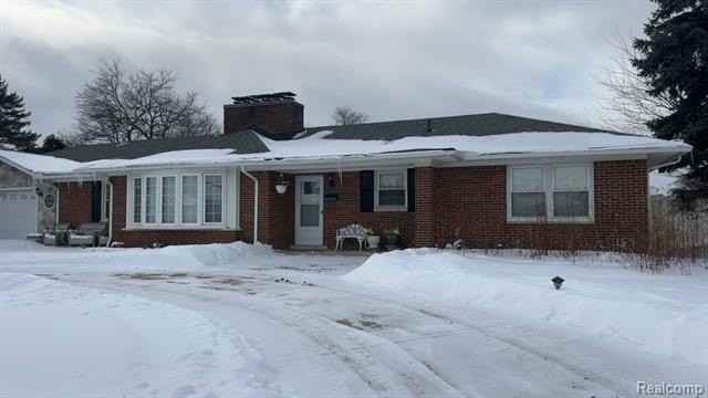 13900 Village Ln - Photo 3 of 30