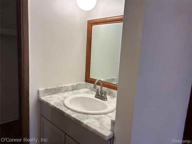 1975 Michigan Ave - Photo 5 of 8