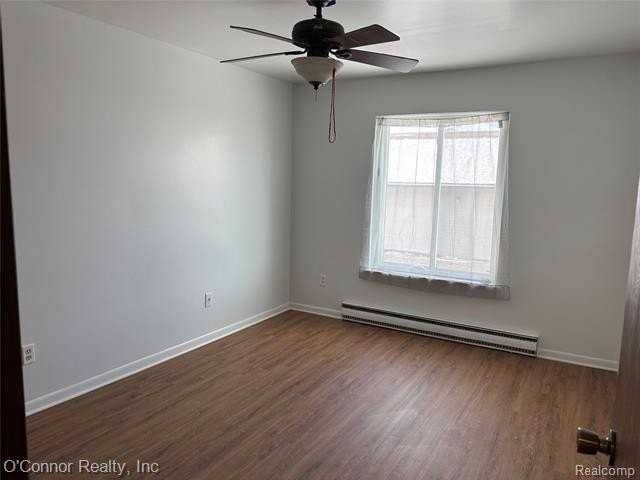 1975 Michigan Ave - Photo 6 of 8