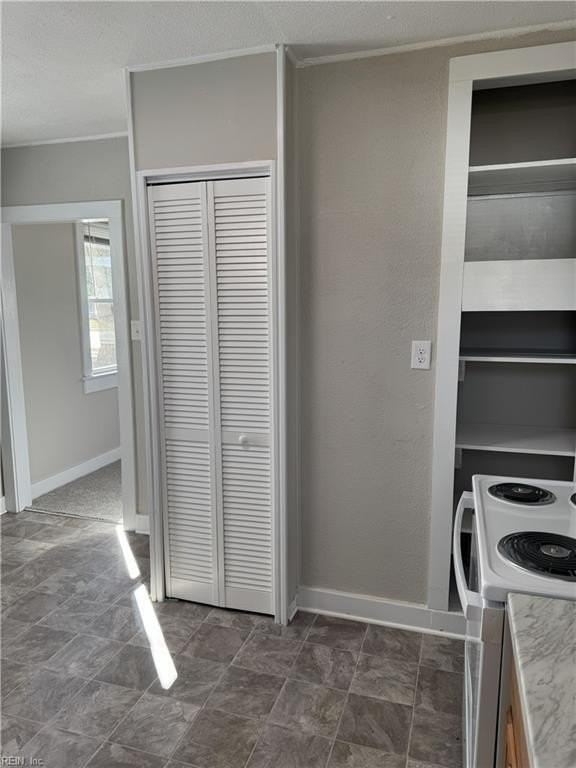 432 Seaboard Ave - Photo 6 of 11