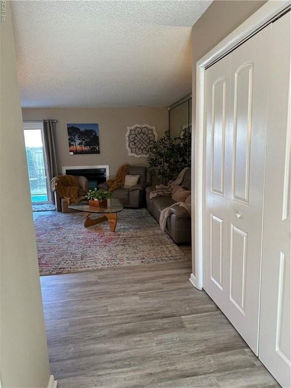 912 C Ave #C - Photo 7 of 38