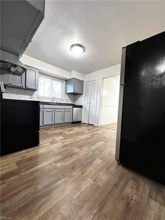 4749 Deerfield Ln - Photo 6 of 32