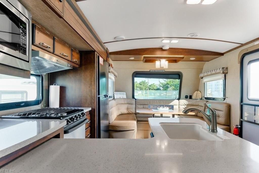 3665 Sandpiper Rd #189 - Photo 6 of 22