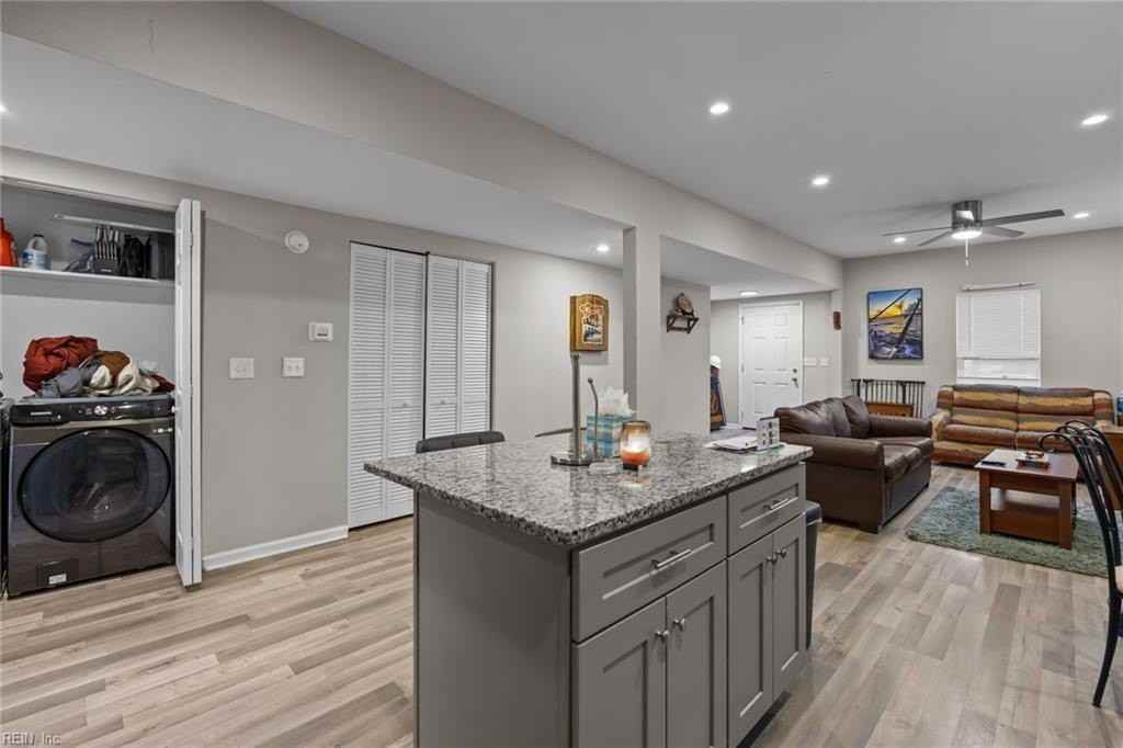 926 W 26th St - Photo 6 of 29