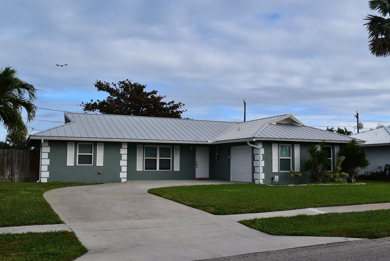 826 Palama Way - Photo 3 of 26