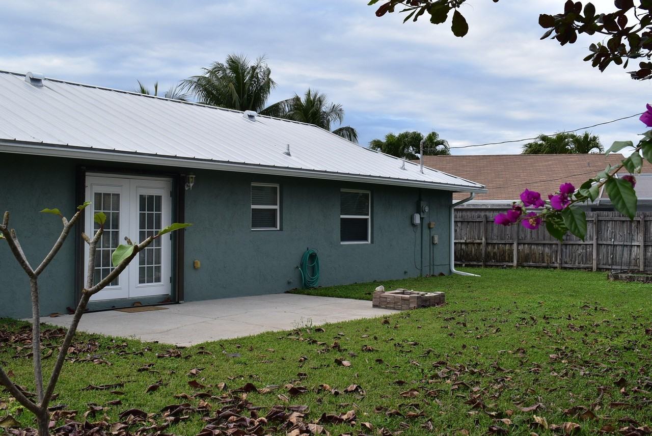 826 Palama Way - Photo 4 of 26