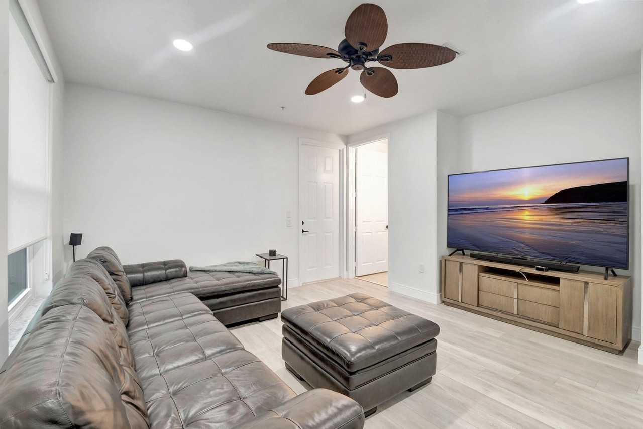 1274 Via Panzani - Photo 5 of 50