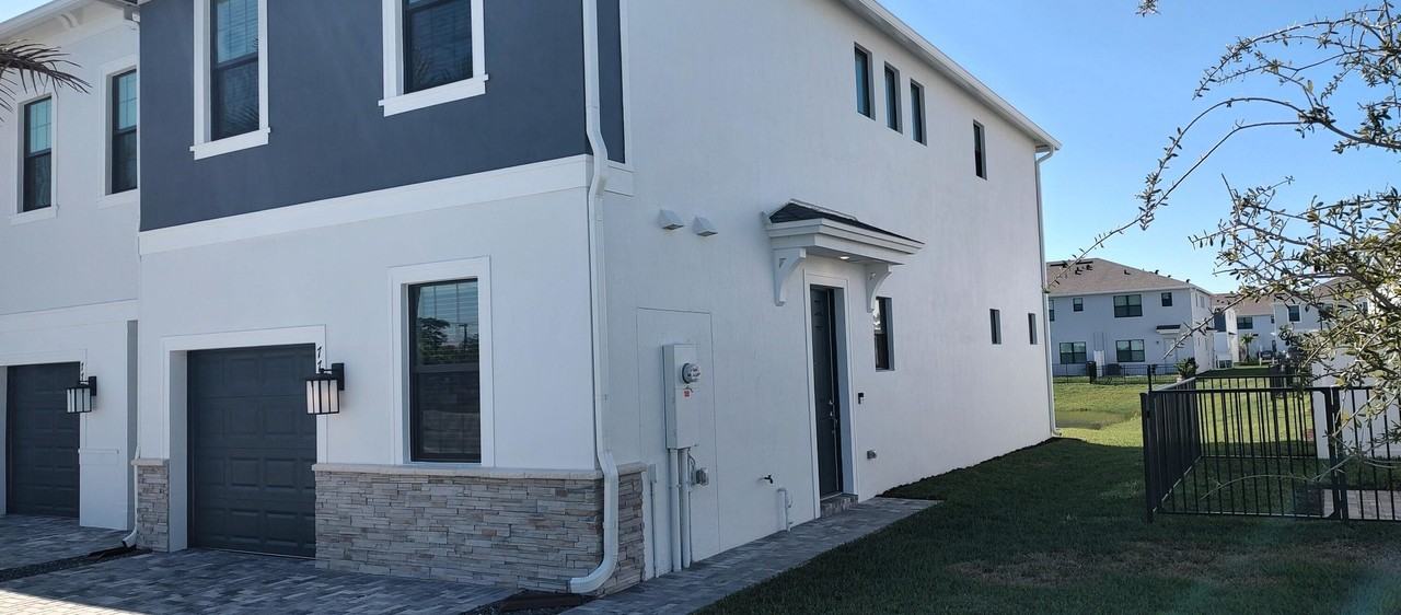 7770 Sw Bentley Ln - Photo 2 of 26