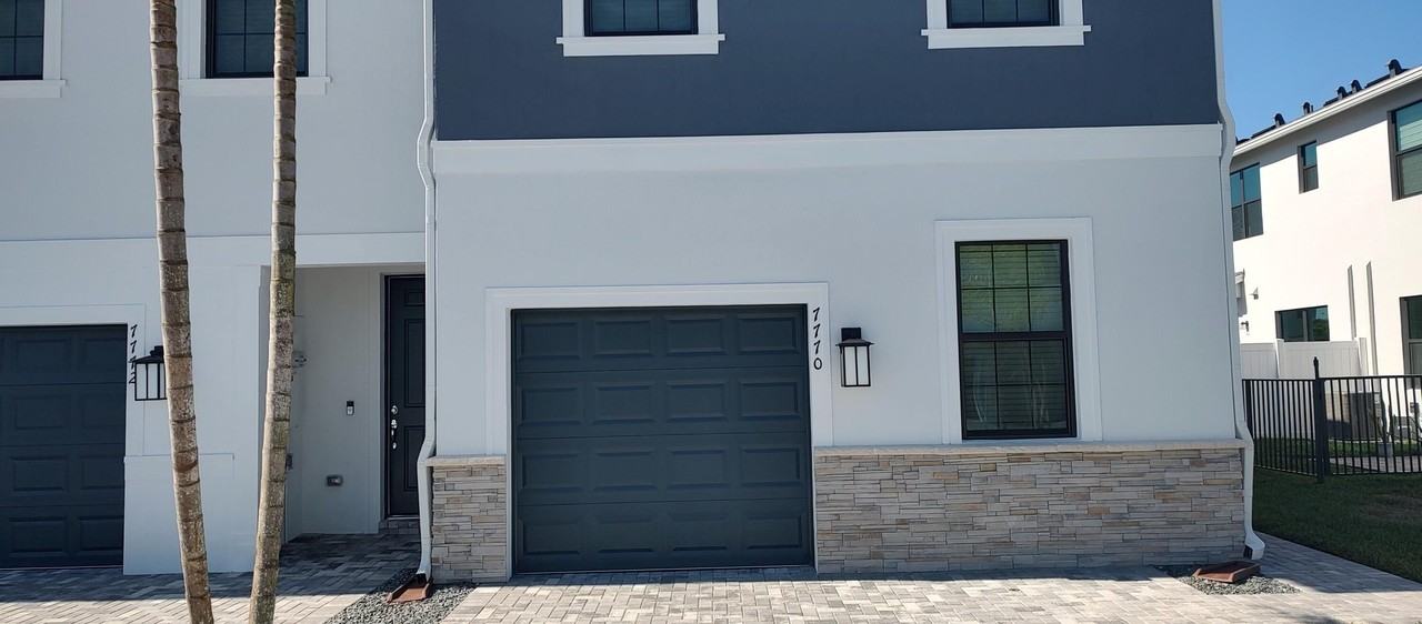 7770 Sw Bentley Ln - Photo 3 of 26