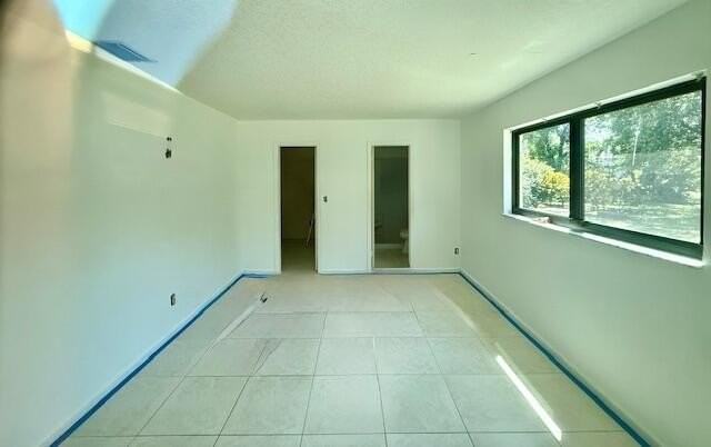 7107 181st St N - Photo 7 of 8