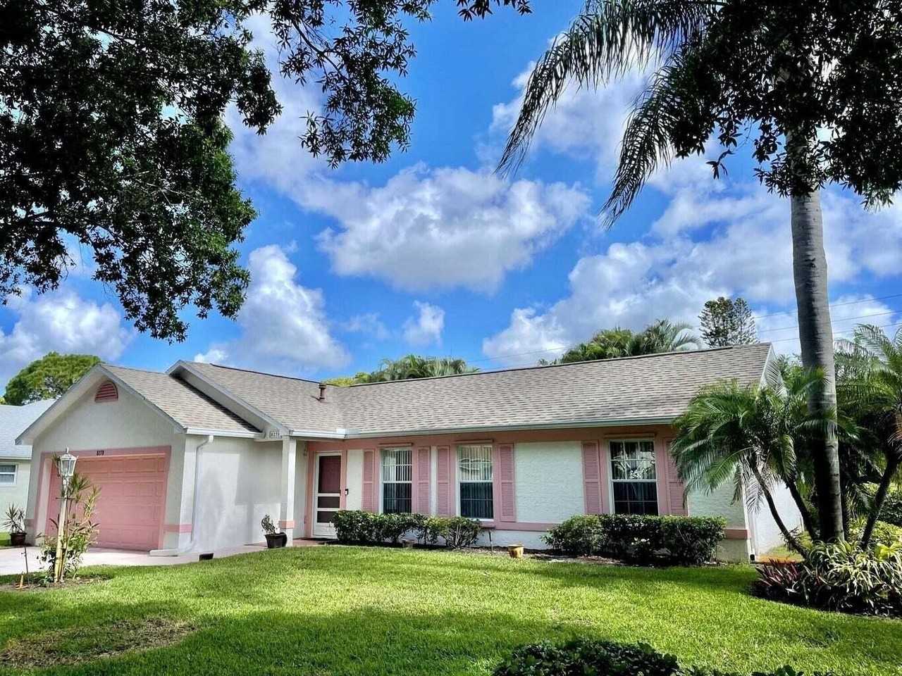 8278 Sandpine Cir - Photo 2 of 50