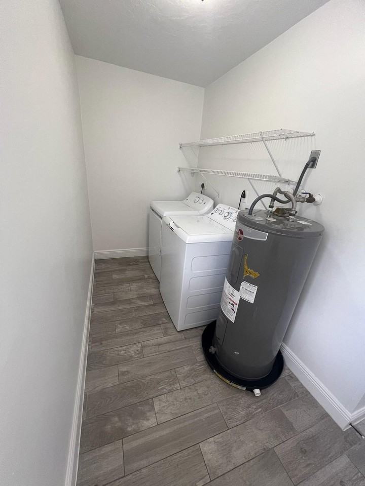 1554 Citation Dr #B - Photo 6 of 9