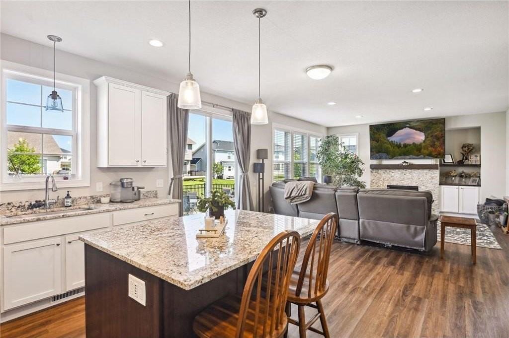 6303 Jensen Ave S - Photo 7 of 33