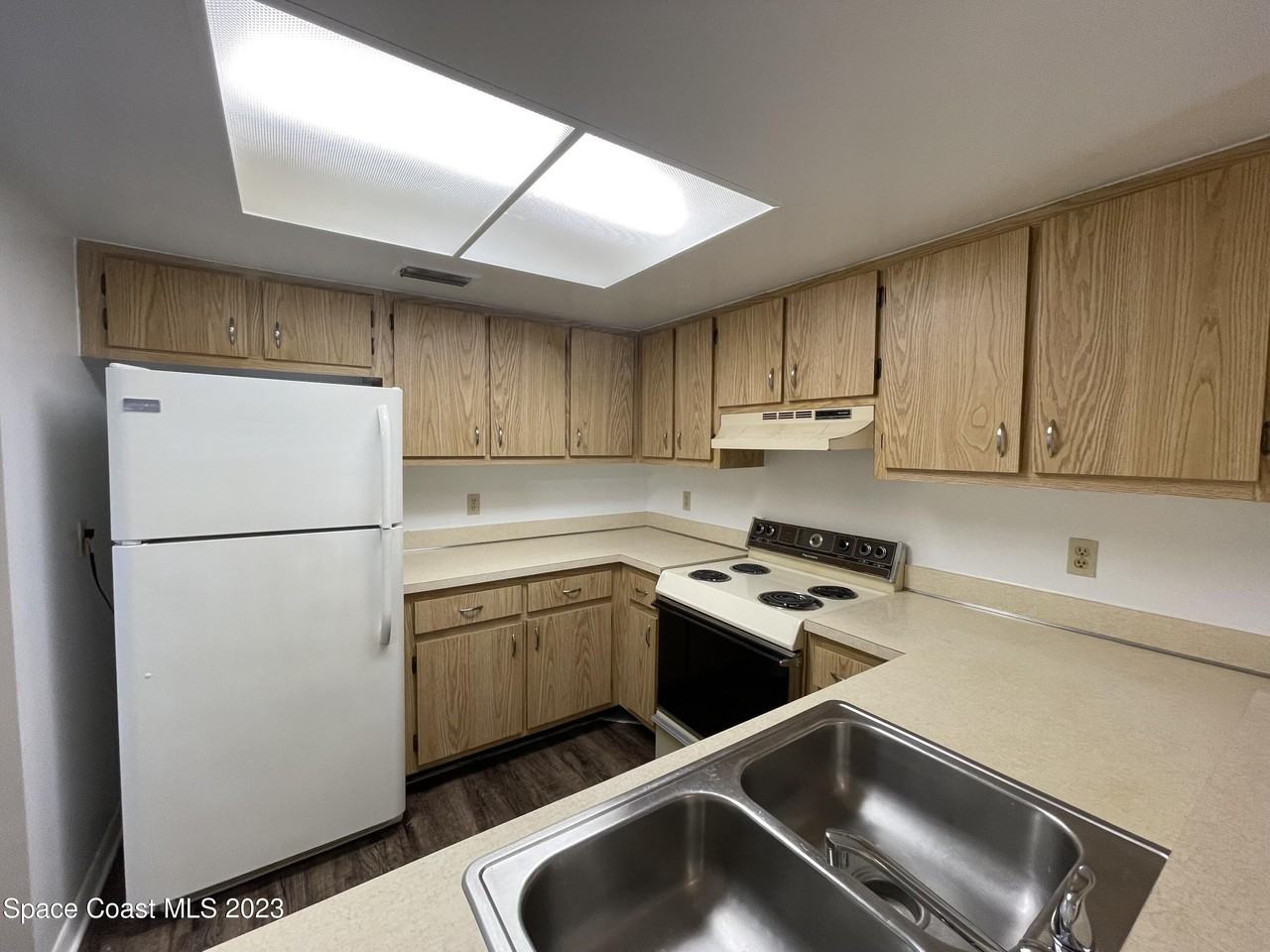 2809 Patty Ln - Photo 4 of 18