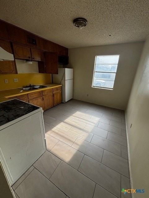 410 Veterans Ave #5 - Photo 3 of 8