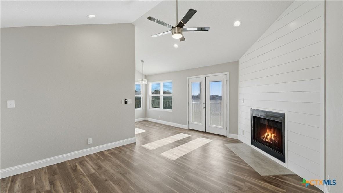 1005 N Lbj Dr Apt B5 #B5 - Photo 4 of 33