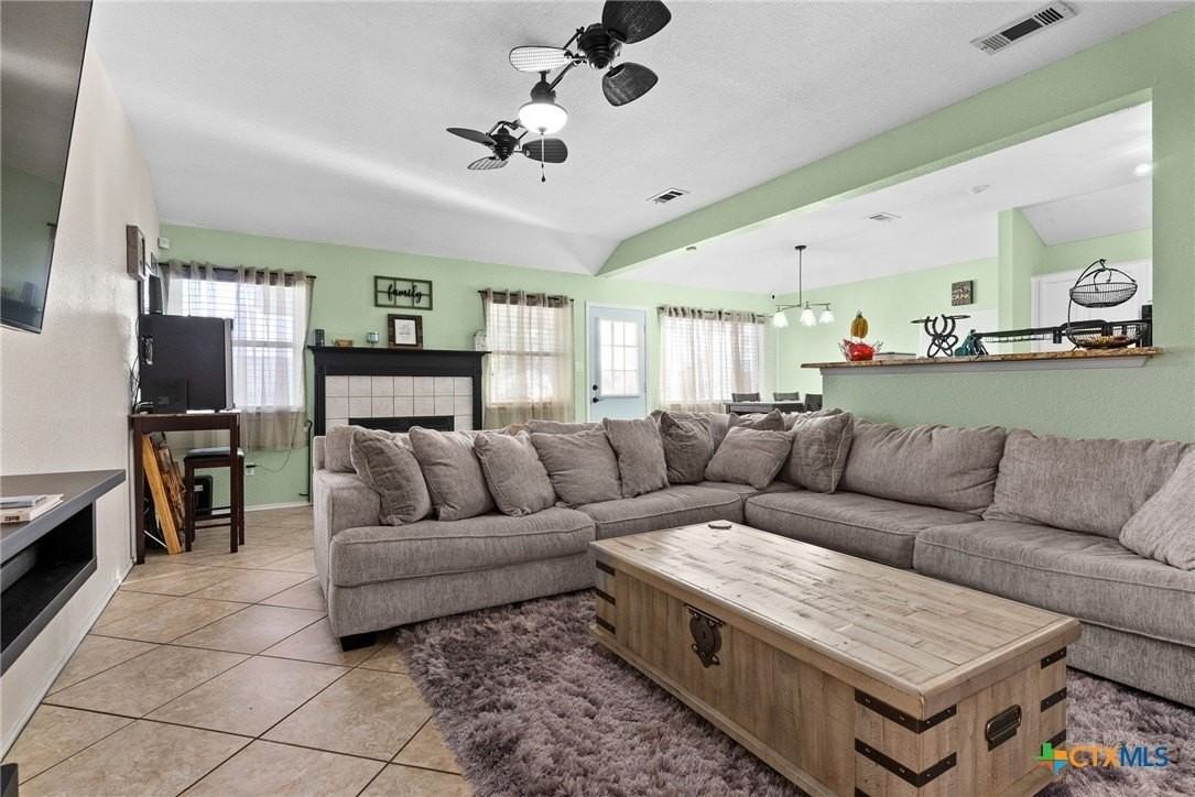 4202 Fawn Dr - Photo 4 of 13