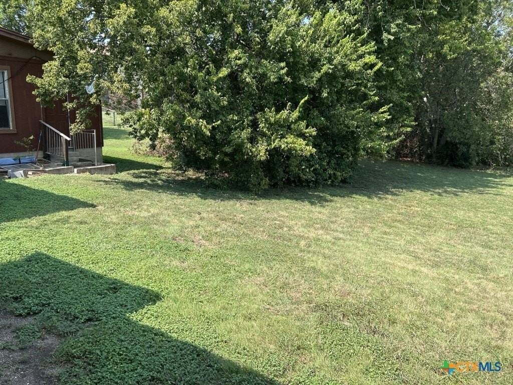 903 N Main St Apt A #A - Photo 7 of 8