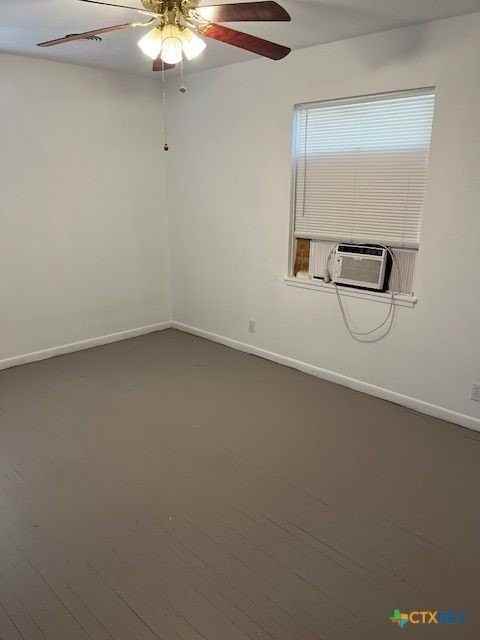 208 E Voelter Ave - Photo 5 of 9