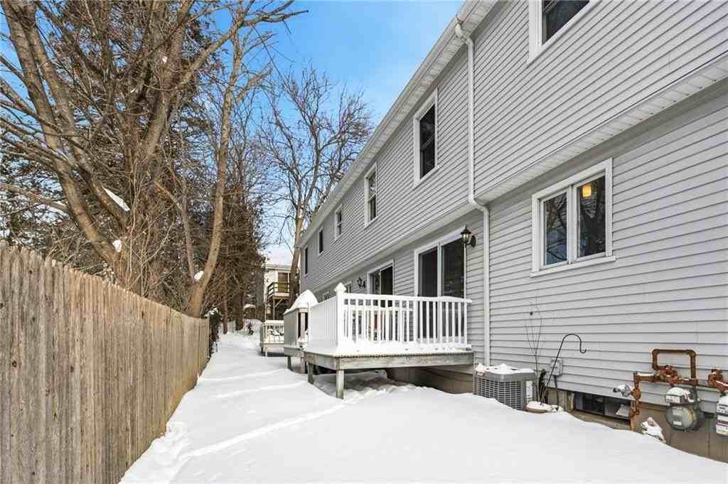 23 Benefit St Apt 16 #16 - Photo 5 of 39