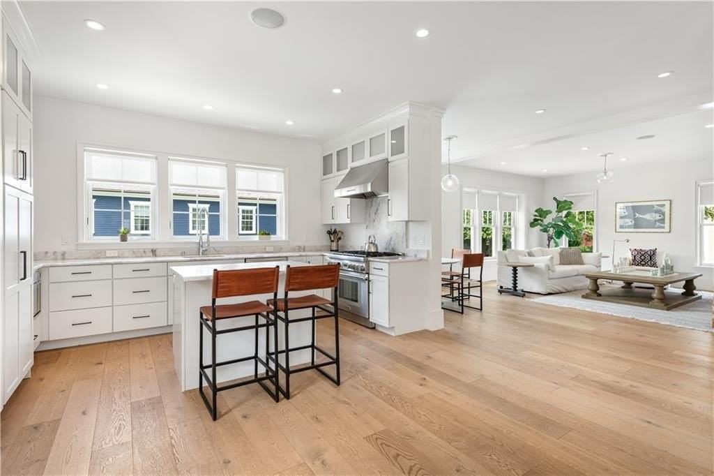 15 High St - Photo 4 of 50