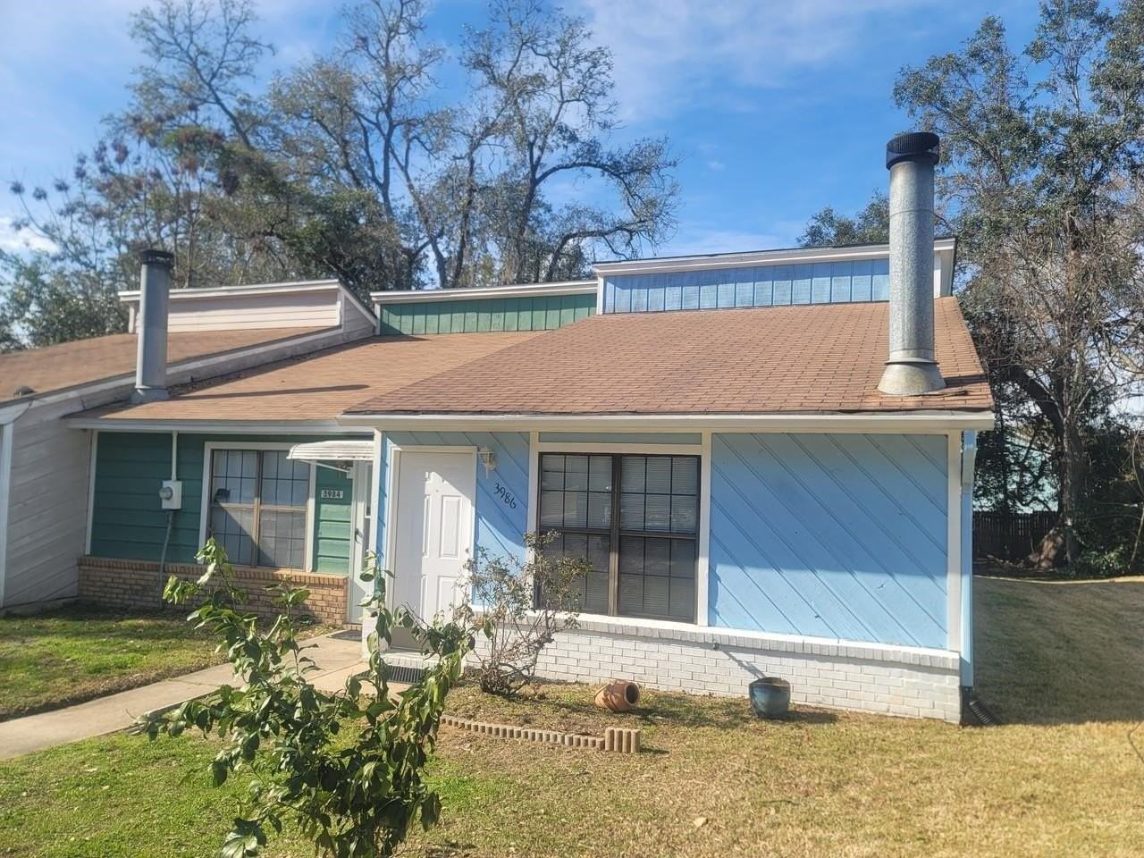 3986 Breezee Ct - Photo 2 of 18