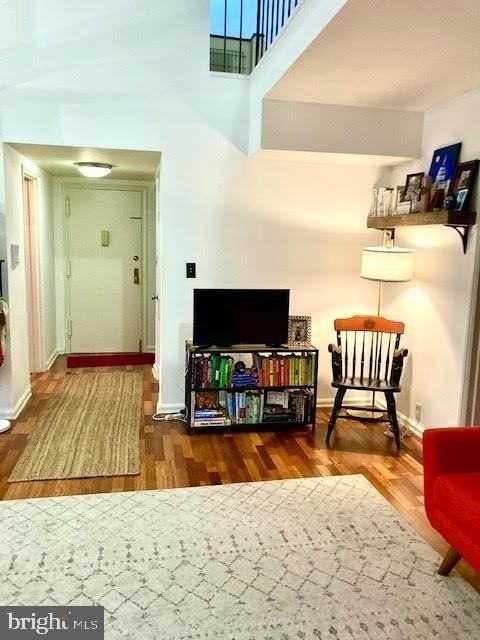 3871 Porter St Nw Apt E293 #E293 - Photo 4 of 50