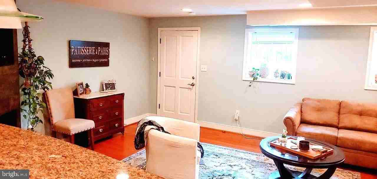 807-807 Maryland Ave Ne Unit A #A - Photo 3 of 11