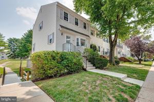 featured image of 1663 Hart Ct