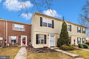 584 Cotswold Ct - Photo 1 of 1