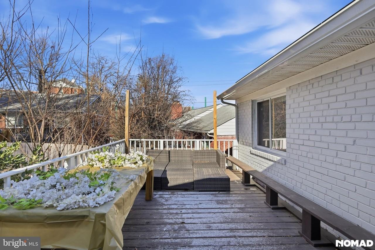 303 Mansfield Rd - Photo 5 of 28