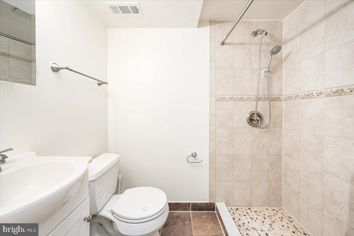 63 Timber Rock Rd - Photo 5 of 50