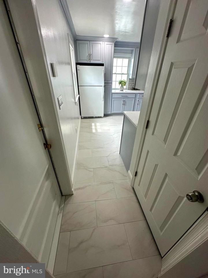 5209 Mineola Rd - Photo 7 of 40