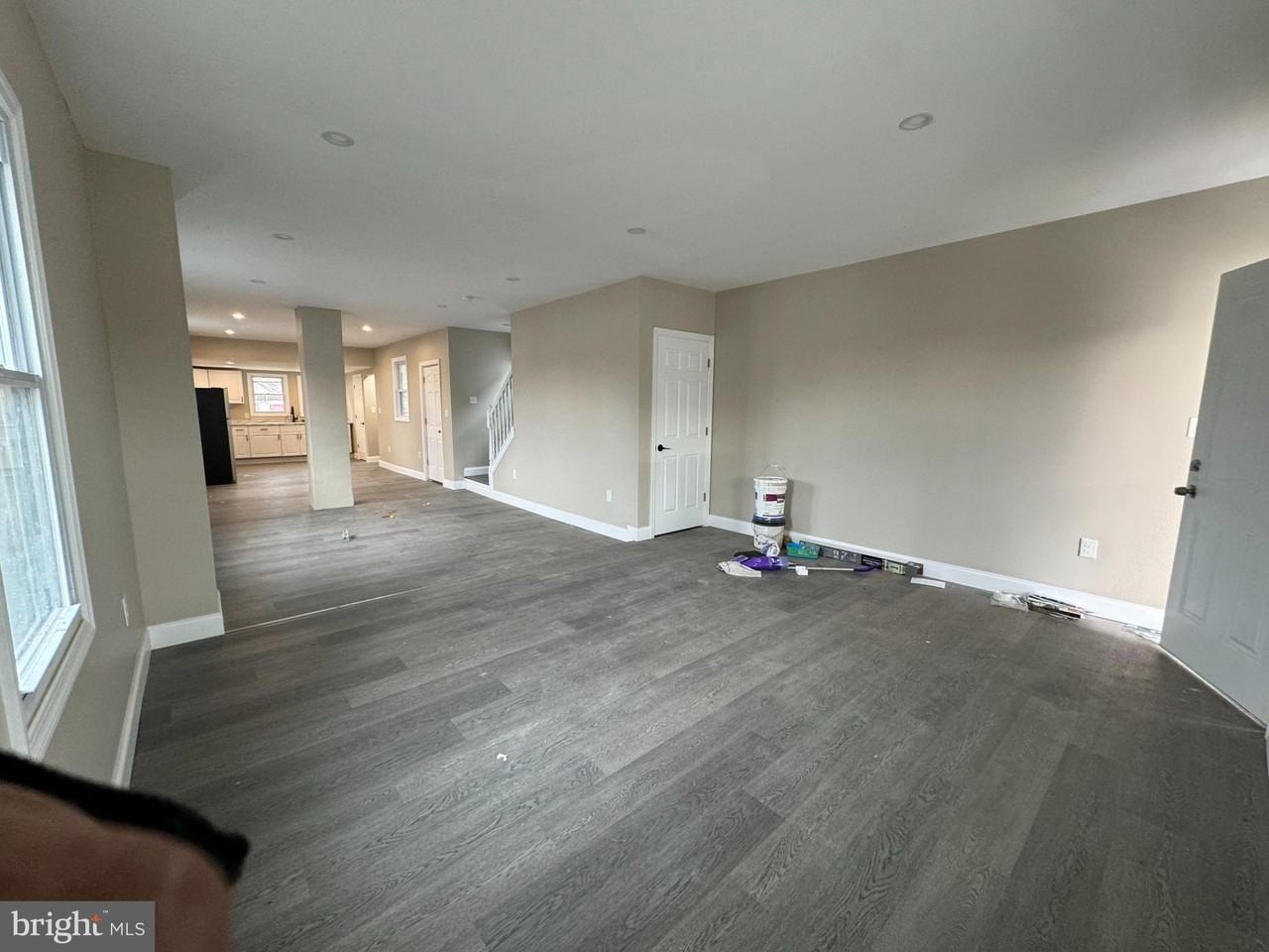 236 W Wood St - Photo 3 of 7