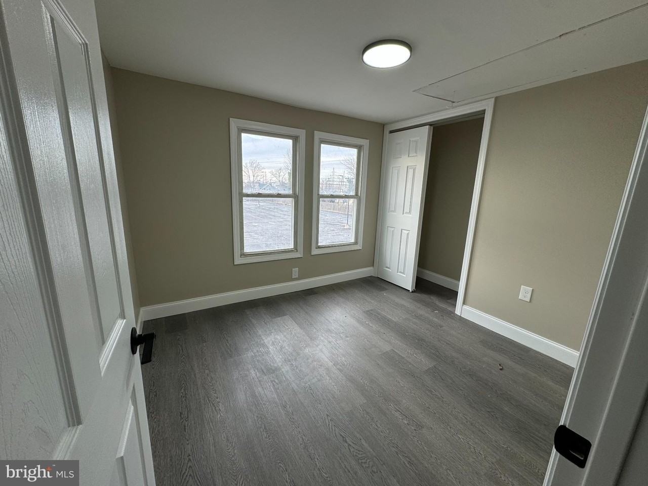 236 W Wood St - Photo 6 of 7