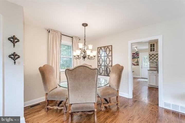 523 Wayne Ave - Photo 5 of 31